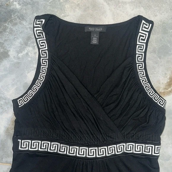 WHBM Black Sleeveless Top - Picture 2 of 8